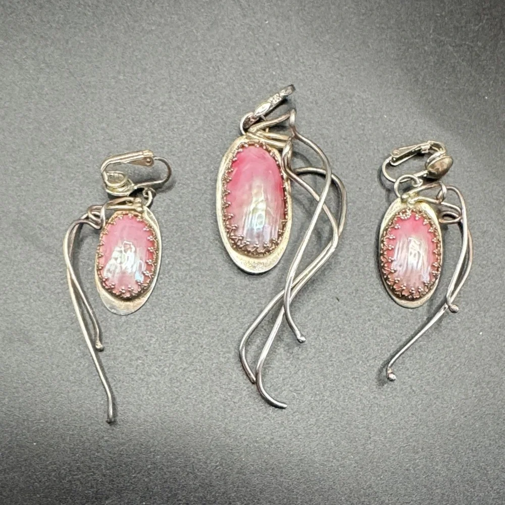 Pink Shell Sterling Silver Earrings and pendant  Artesian  Made